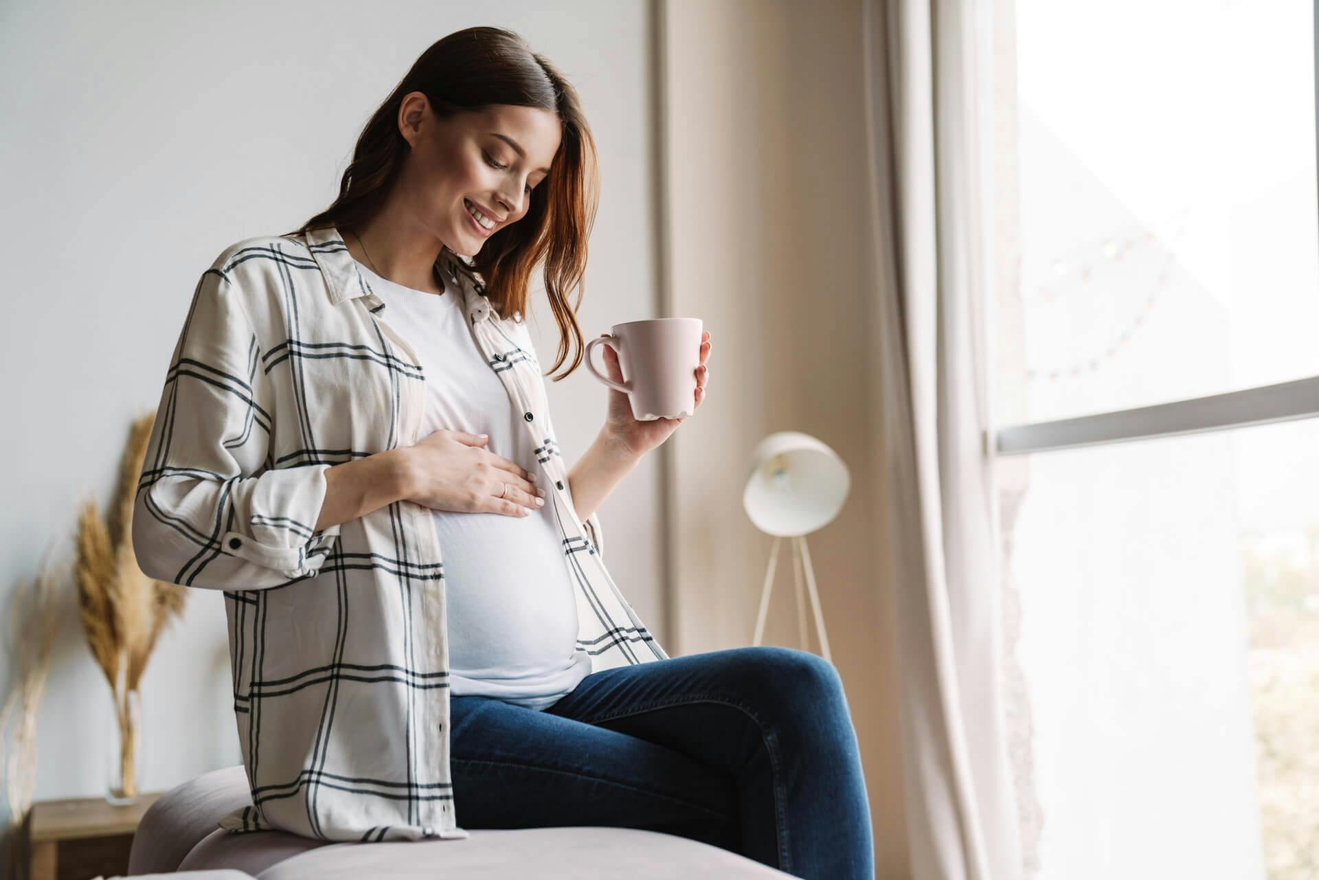 Tredicesima in maternità: come funziona?