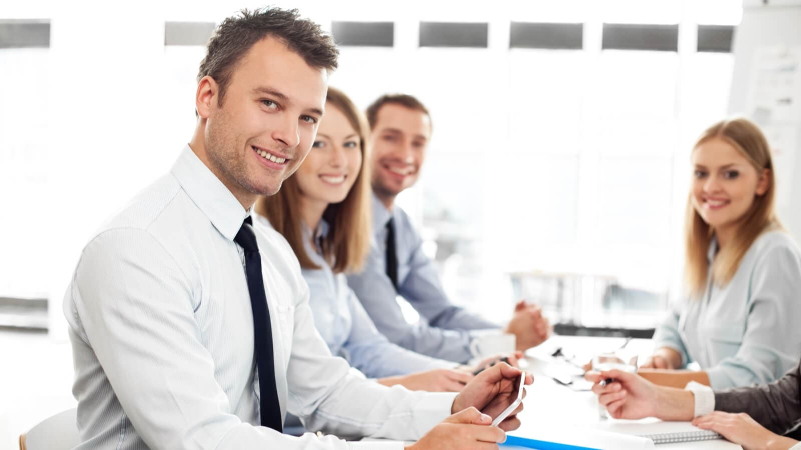 img 1: “Foto di un team di lavoro”