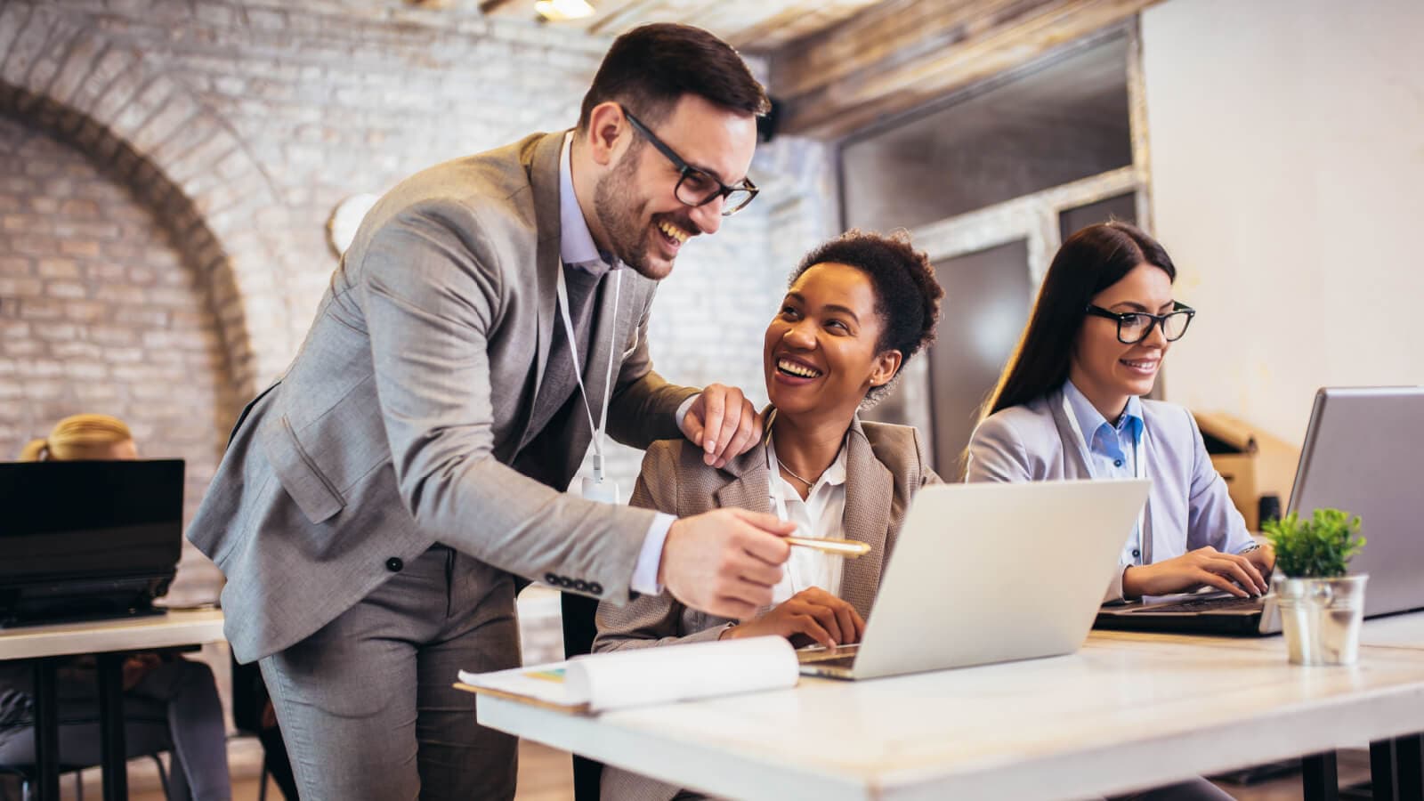 gruppo di professionisti della formazione trasversale