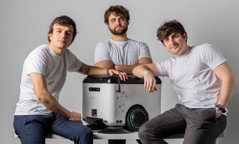 img 1: “Pierpaolo Ceccaranelli, Flavio Ceccarelli e Andrea Saliola - co-founder di Pixiesurbanlab”