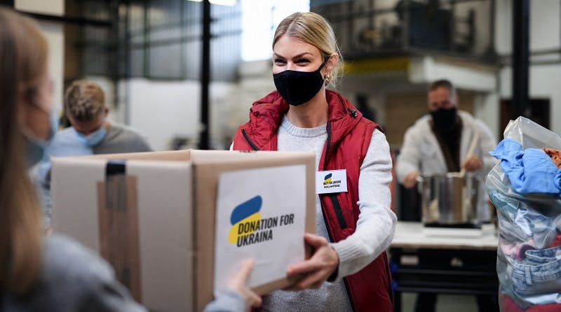 img 1: “Lavoratori organizzazione umanitaria in favore dell’Ucraina”