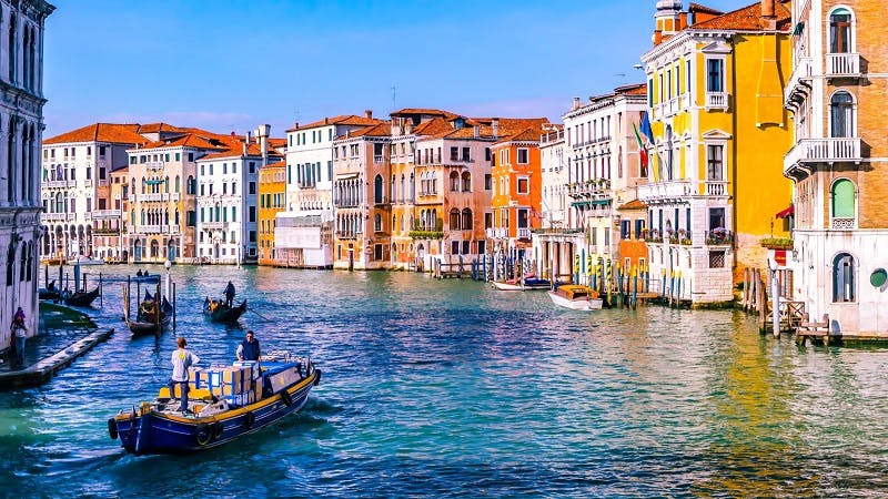 img 1: “Venezia, Canal Grande”