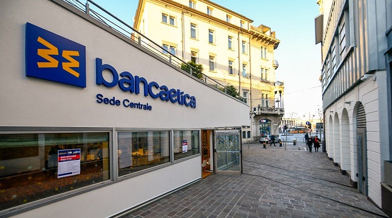 img 1: “Banca Etica, sede centrale a Padova”